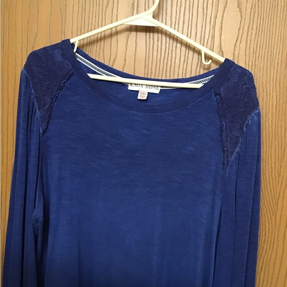 Knox Rose XXL blue top - gently used